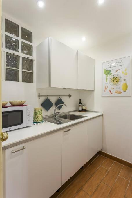 Dimora Donna Vittoria Apartment Bari Exterior foto